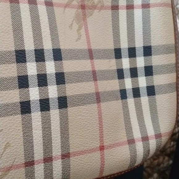 Vintage 1980s authentic Burberry crossbody purse - Picture 5 of 15